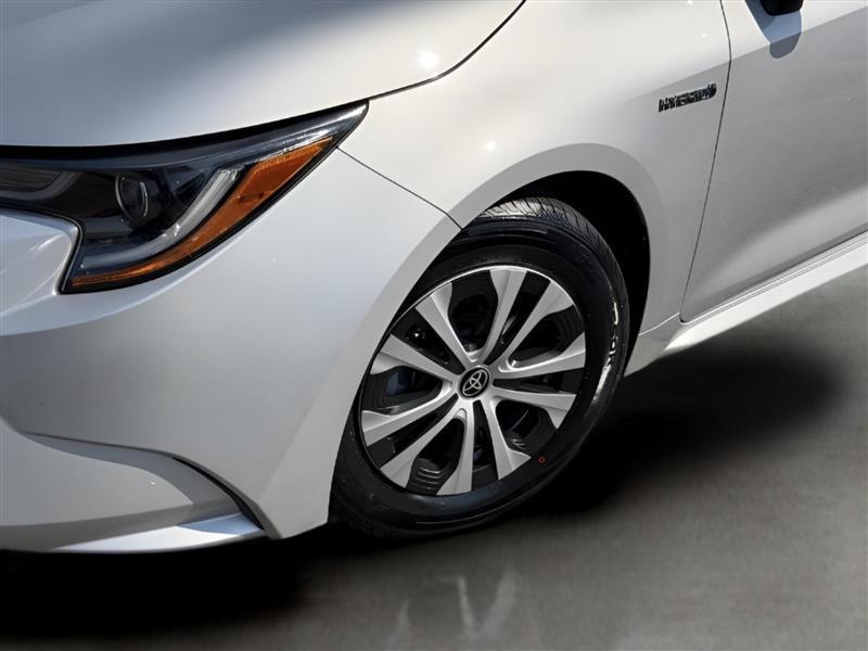 Toyota Corolla LE Hybrid 2021