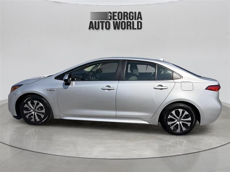 Toyota Corolla LE Hybrid 2021