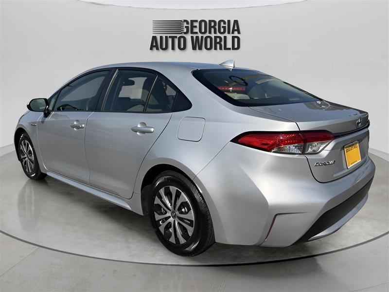 Toyota Corolla LE Hybrid 2021