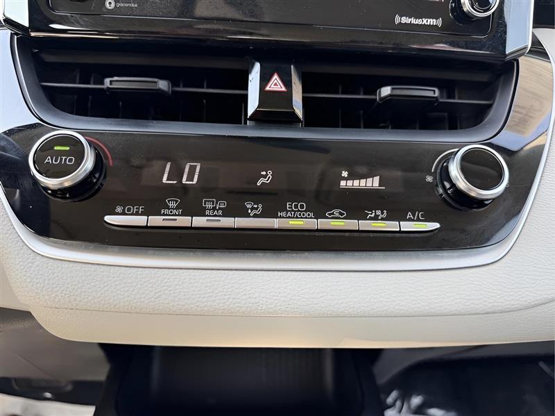 Toyota Corolla LE Hybrid 2021