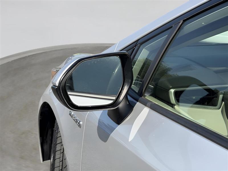 Toyota Corolla LE Hybrid 2021