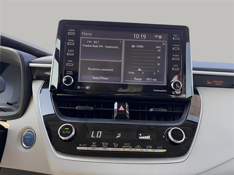 Toyota Corolla LE Hybrid 2021