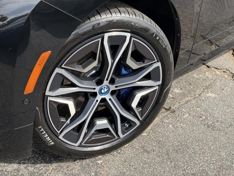 BMW iX xDrive50 2024
