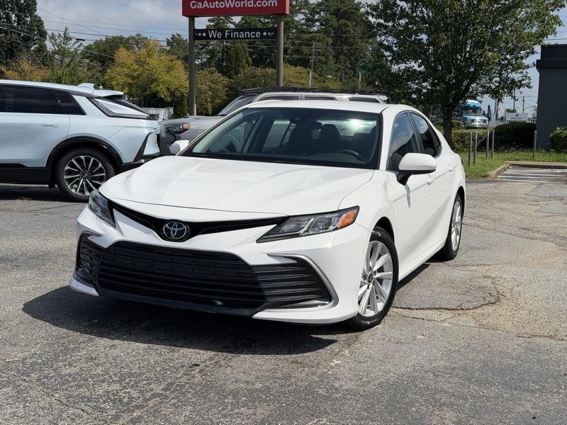 Toyota Camry LE 2021