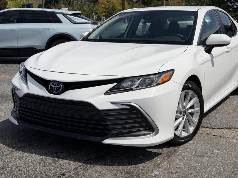 Toyota Camry LE 2021