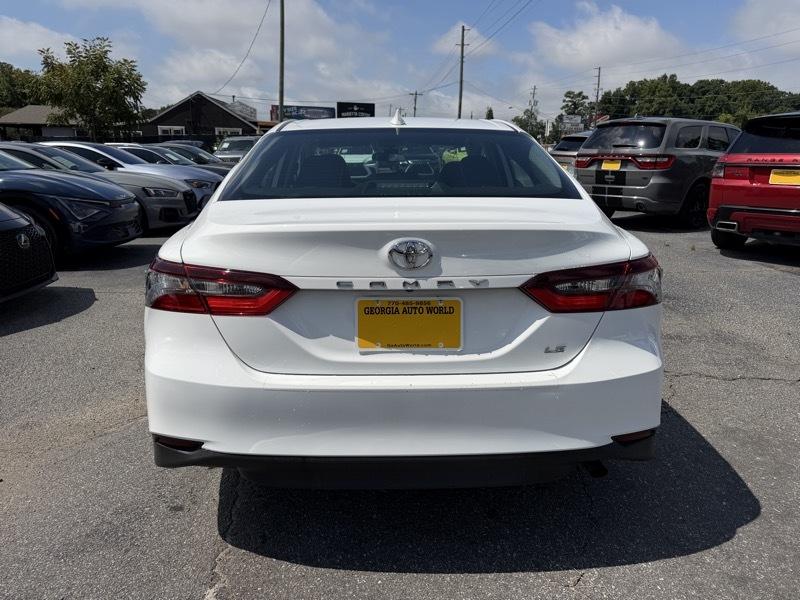 Toyota Camry LE 2021