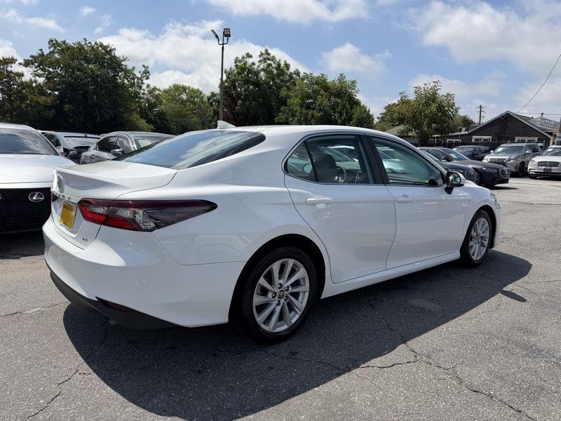 Toyota Camry LE 2021