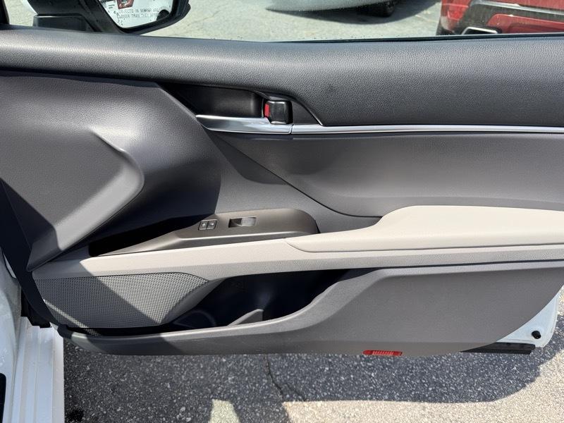Toyota Camry LE 2021