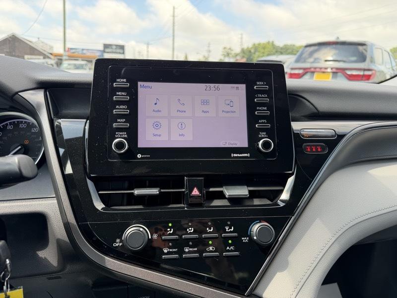 Toyota Camry LE 2021