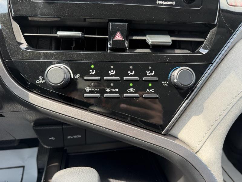 Toyota Camry LE 2021