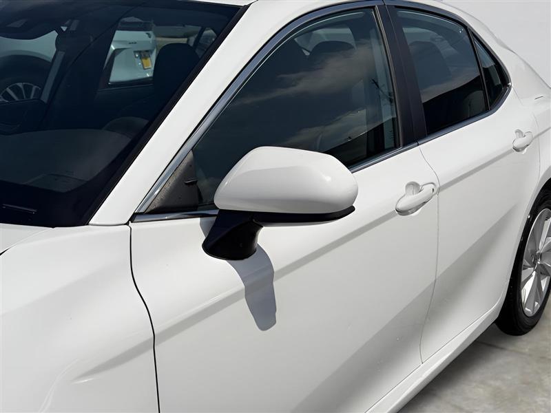 Toyota Camry LE 2021