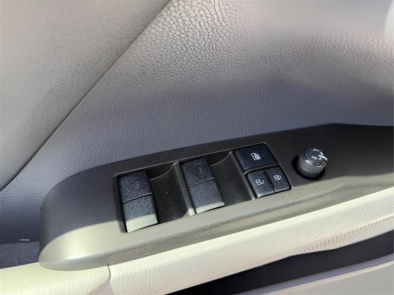 Toyota Camry LE 2021
