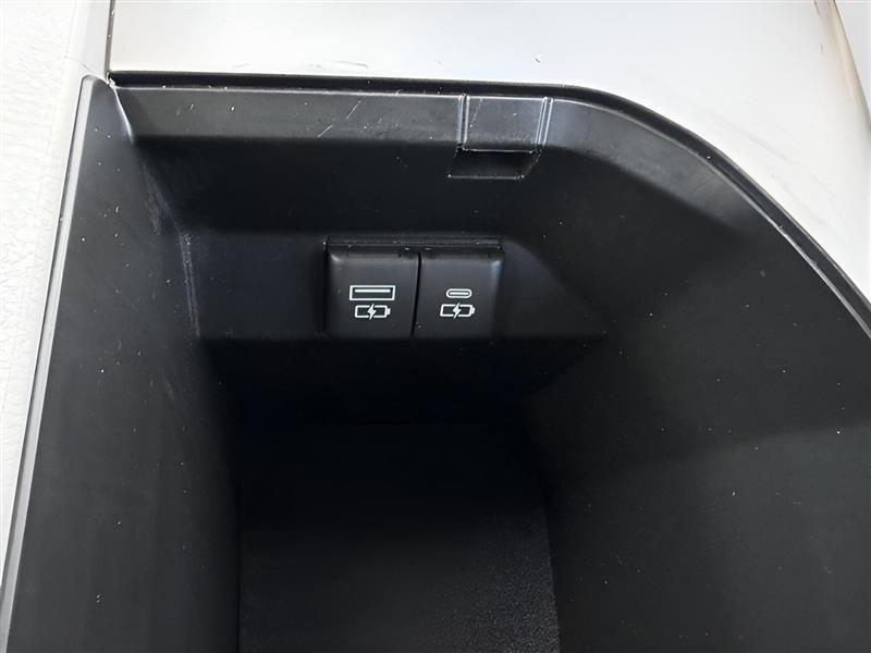 Toyota Camry LE 2021