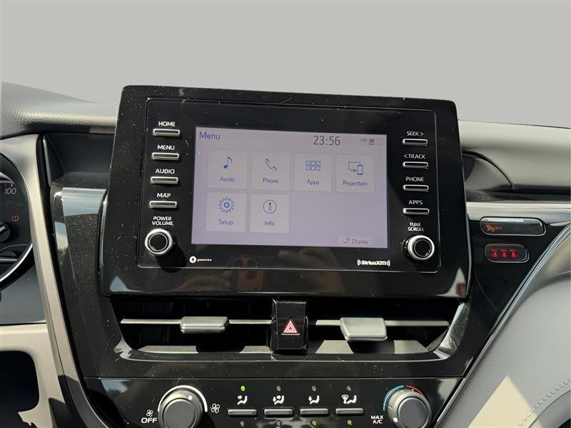 Toyota Camry LE 2021