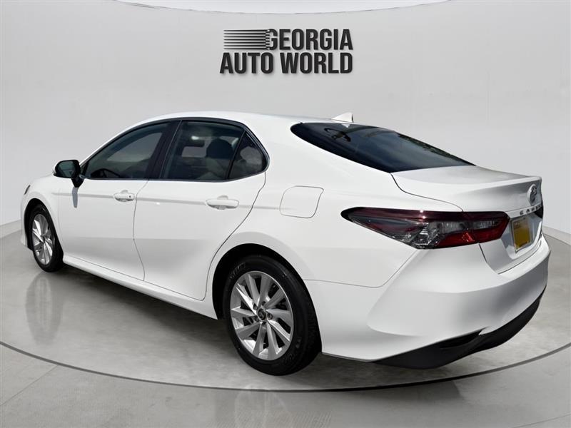 Toyota Camry LE 2021