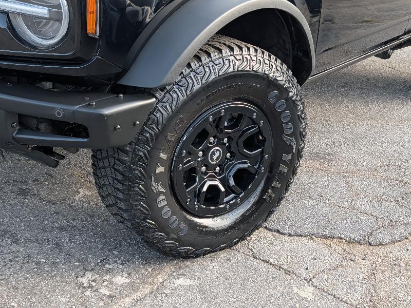 Ford Bronco Base 4-Door w/Advanced 2022