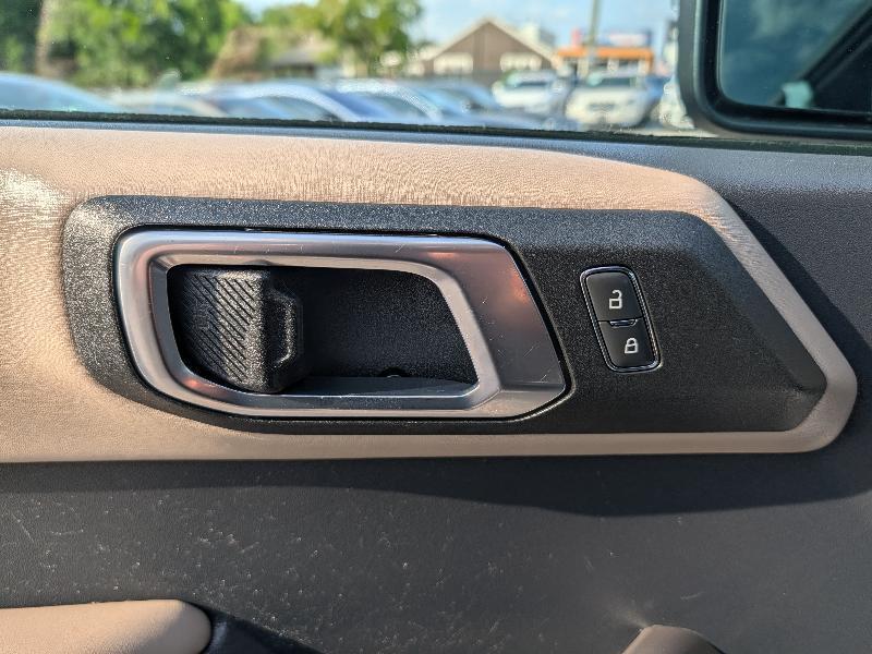 Ford Bronco Base 4-Door w/Advanced 2022