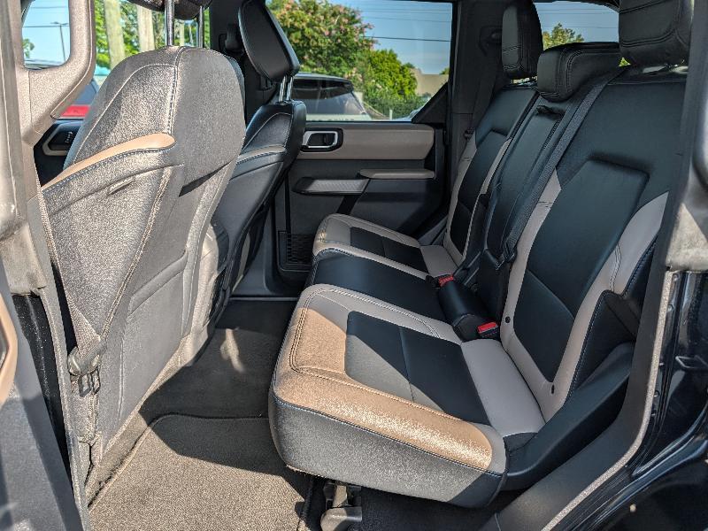 Ford Bronco Base 4-Door w/Advanced 2022
