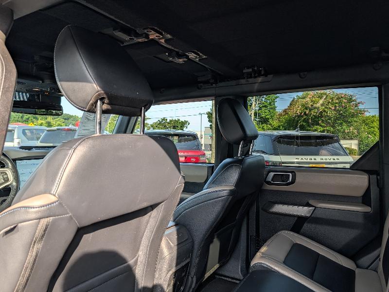 Ford Bronco Base 4-Door w/Advanced 2022