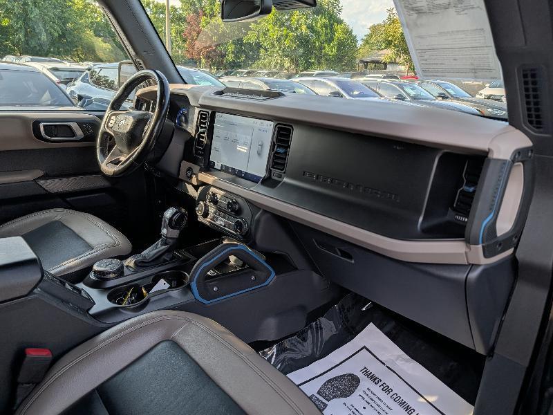 Ford Bronco Base 4-Door w/Advanced 2022