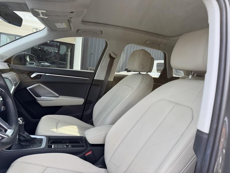 Audi Q3 Premium 40 TFSI quattro 2022