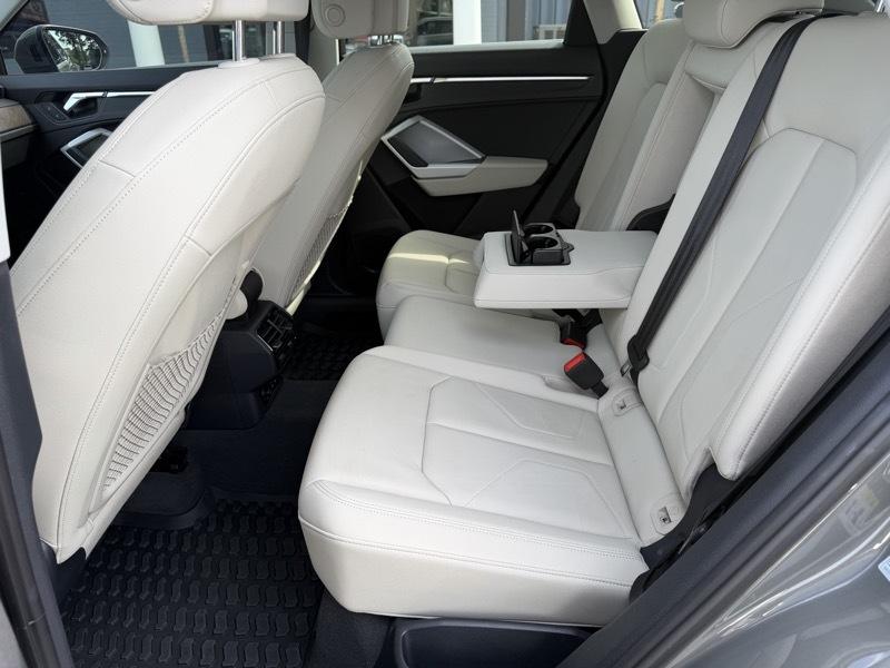 Audi Q3 Premium 40 TFSI quattro 2022