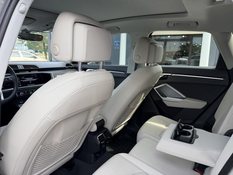 Audi Q3 Premium 40 TFSI quattro 2022