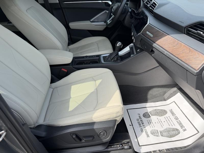 Audi Q3 Premium 40 TFSI quattro 2022