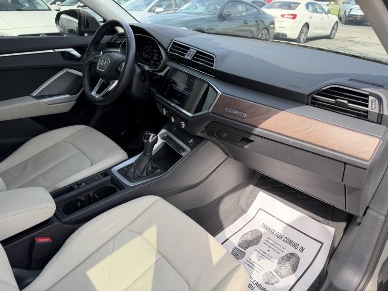 Audi Q3 Premium 40 TFSI quattro 2022