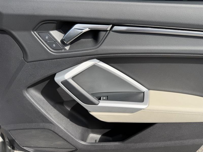 Audi Q3 Premium 40 TFSI quattro 2022