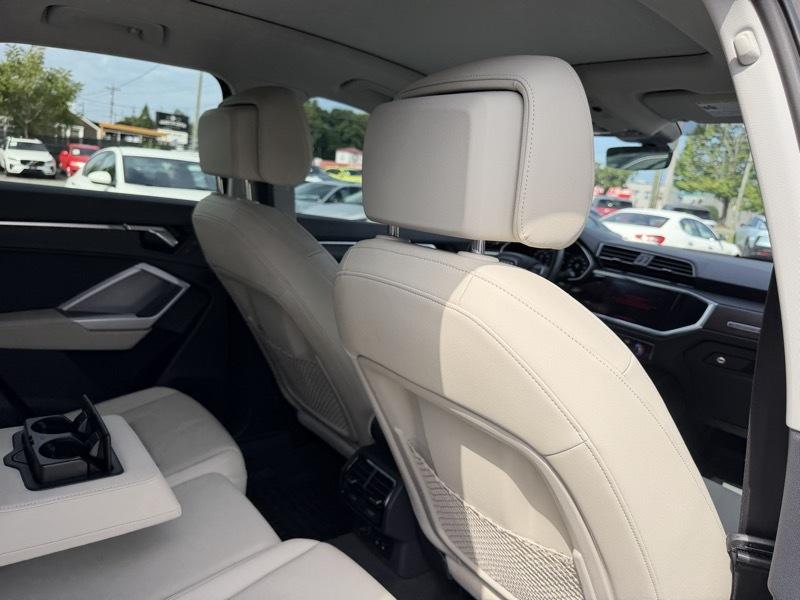 Audi Q3 Premium 40 TFSI quattro 2022