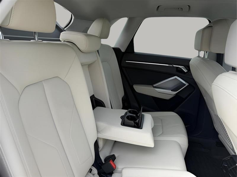 Audi Q3 Premium quattro 2022