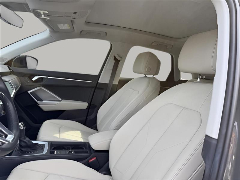 Audi Q3 Premium quattro 2022