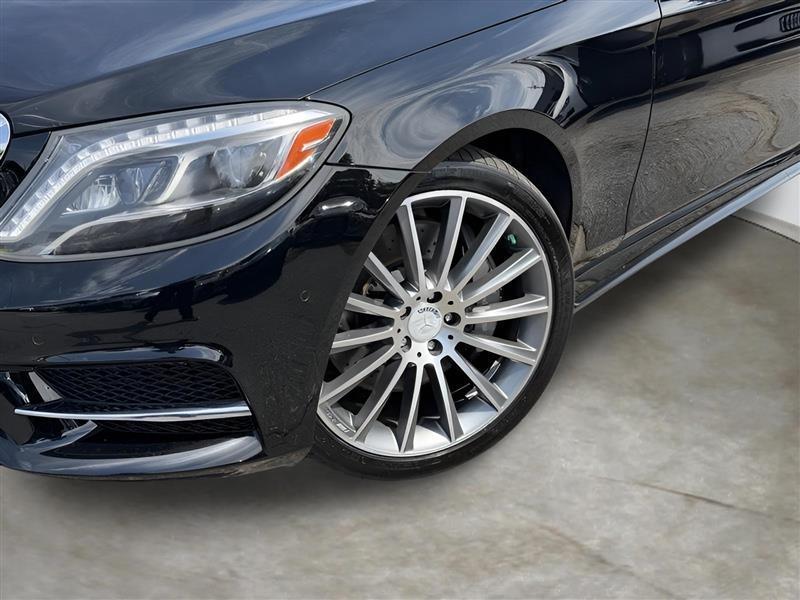 Mercedes-Benz S-Class S550 2015
