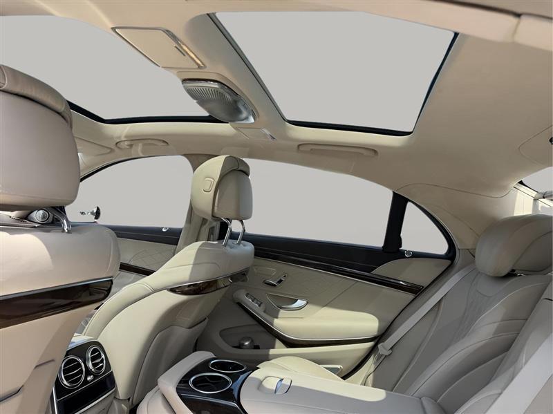 Mercedes-Benz S-Class S550 2015