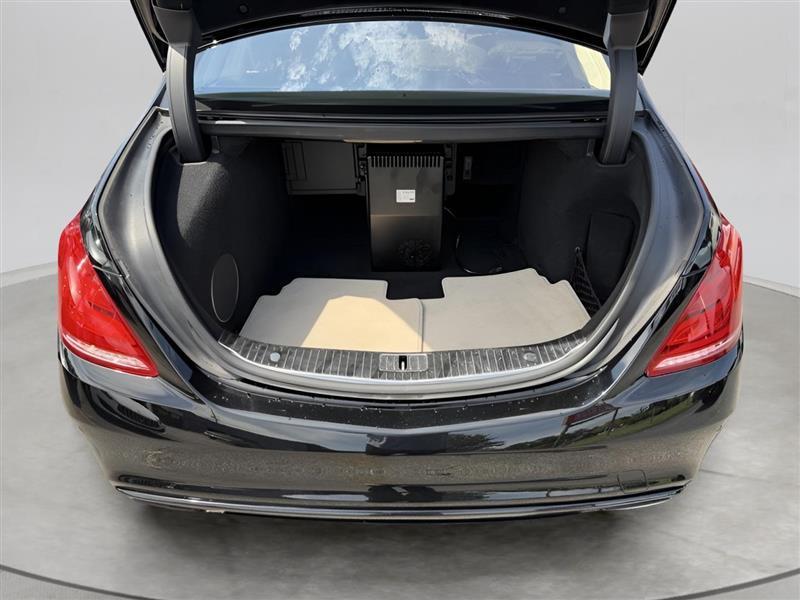Mercedes-Benz S-Class S550 2015