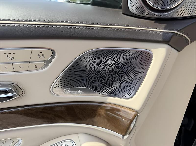 Mercedes-Benz S-Class S550 2015