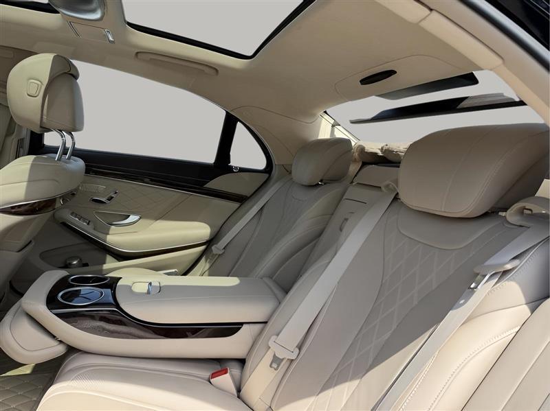 Mercedes-Benz S-Class S550 2015