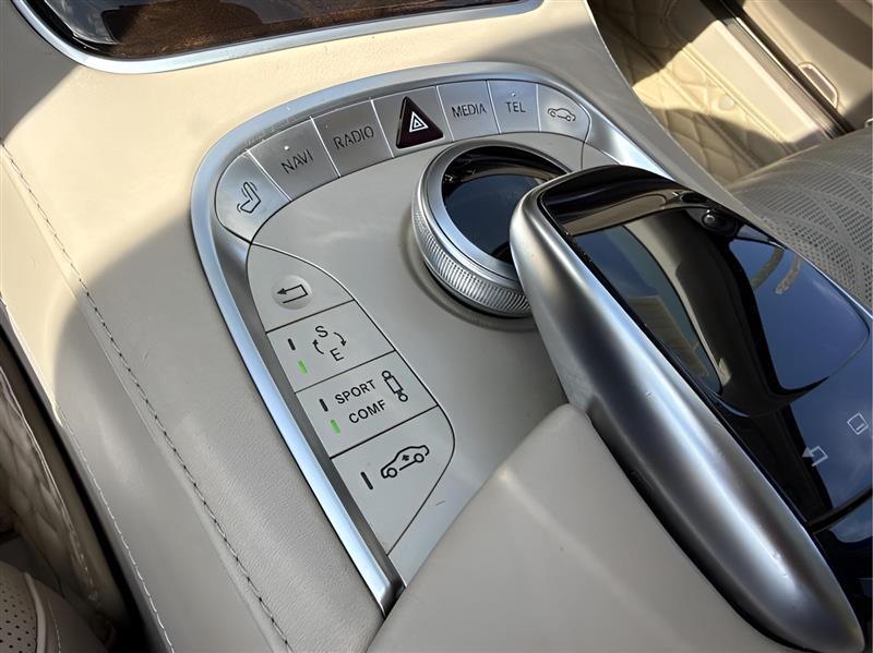 Mercedes-Benz S-Class S550 2015
