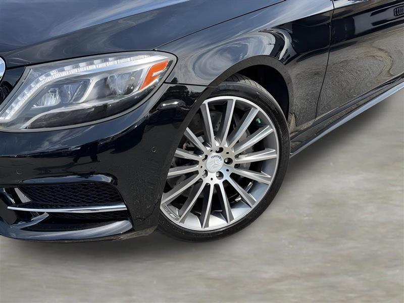 Mercedes-Benz S-Class S550 2015