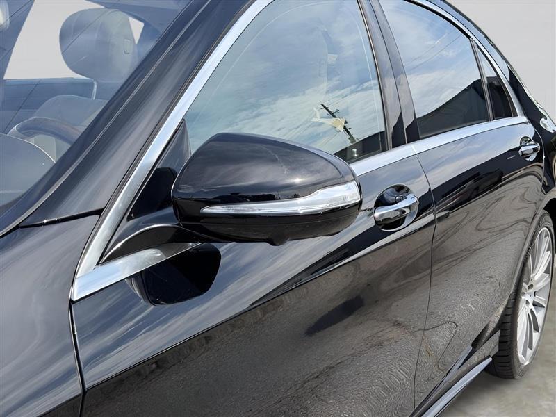 Mercedes-Benz S-Class S550 2015