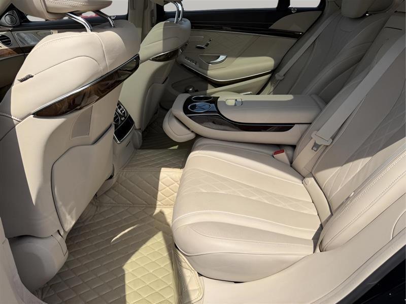 Mercedes-Benz S-Class S550 2015