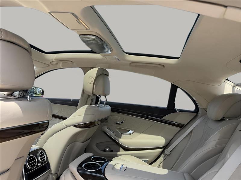Mercedes-Benz S-Class S550 2015