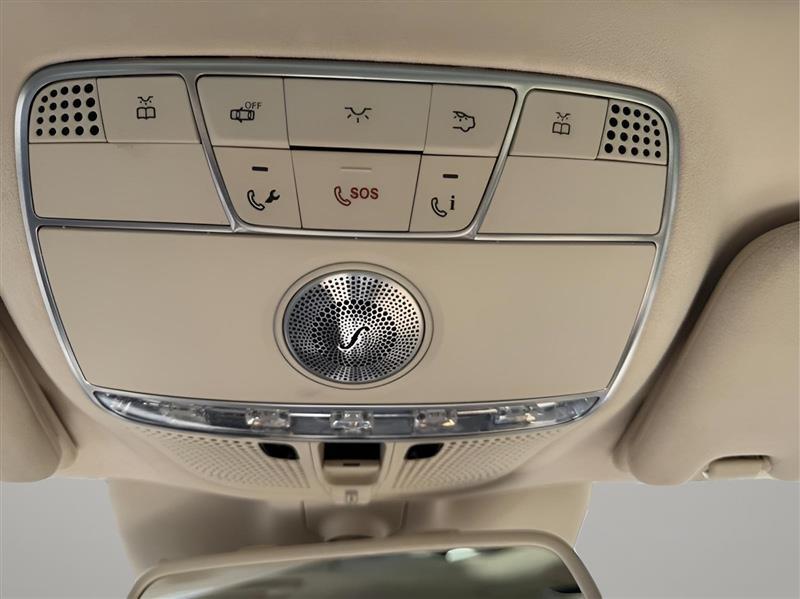 Mercedes-Benz S-Class S550 2015