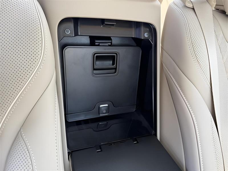Mercedes-Benz S-Class S550 2015