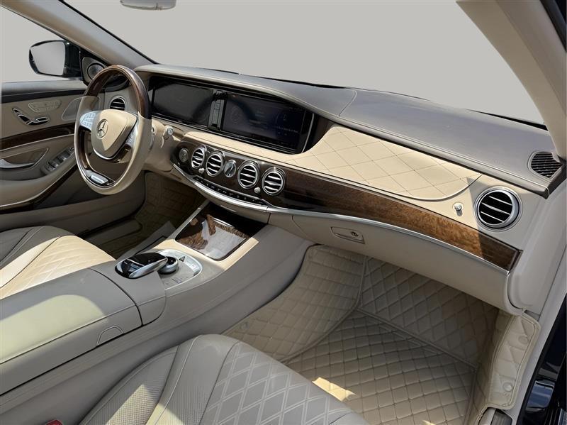 Mercedes-Benz S-Class S550 2015