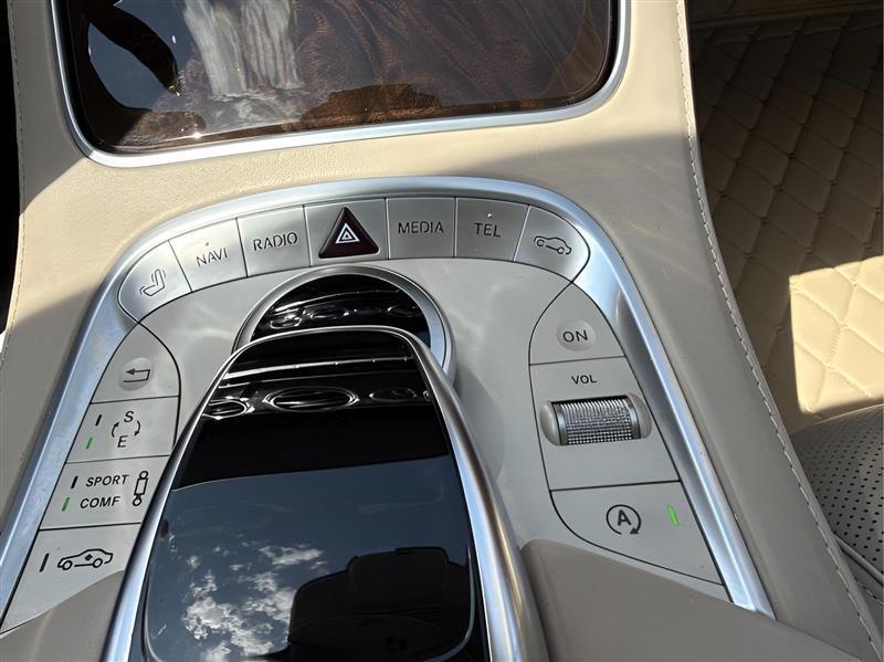 Mercedes-Benz S-Class S550 2015