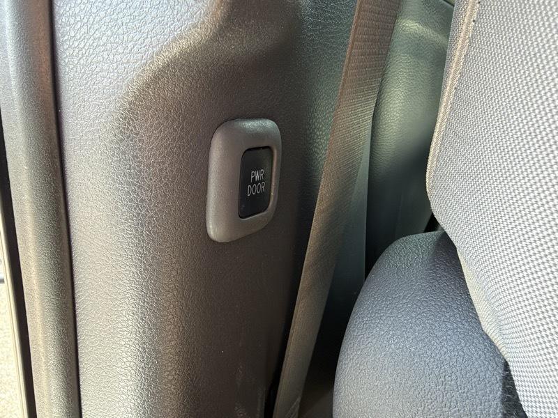 Toyota Sienna LE 8-Passenger 2021