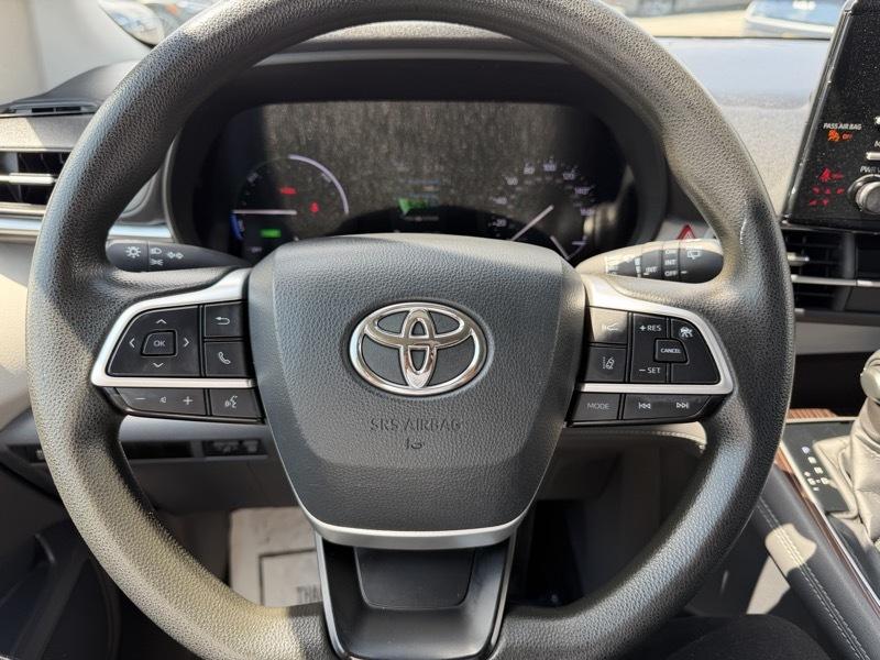 Toyota Sienna LE 8-Passenger 2021