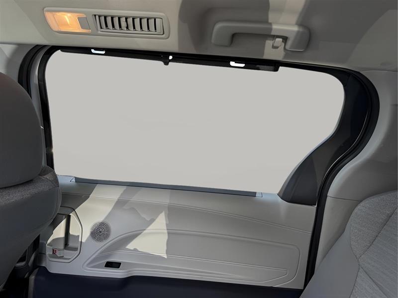 Toyota Sienna LE 8-Passenger 2021